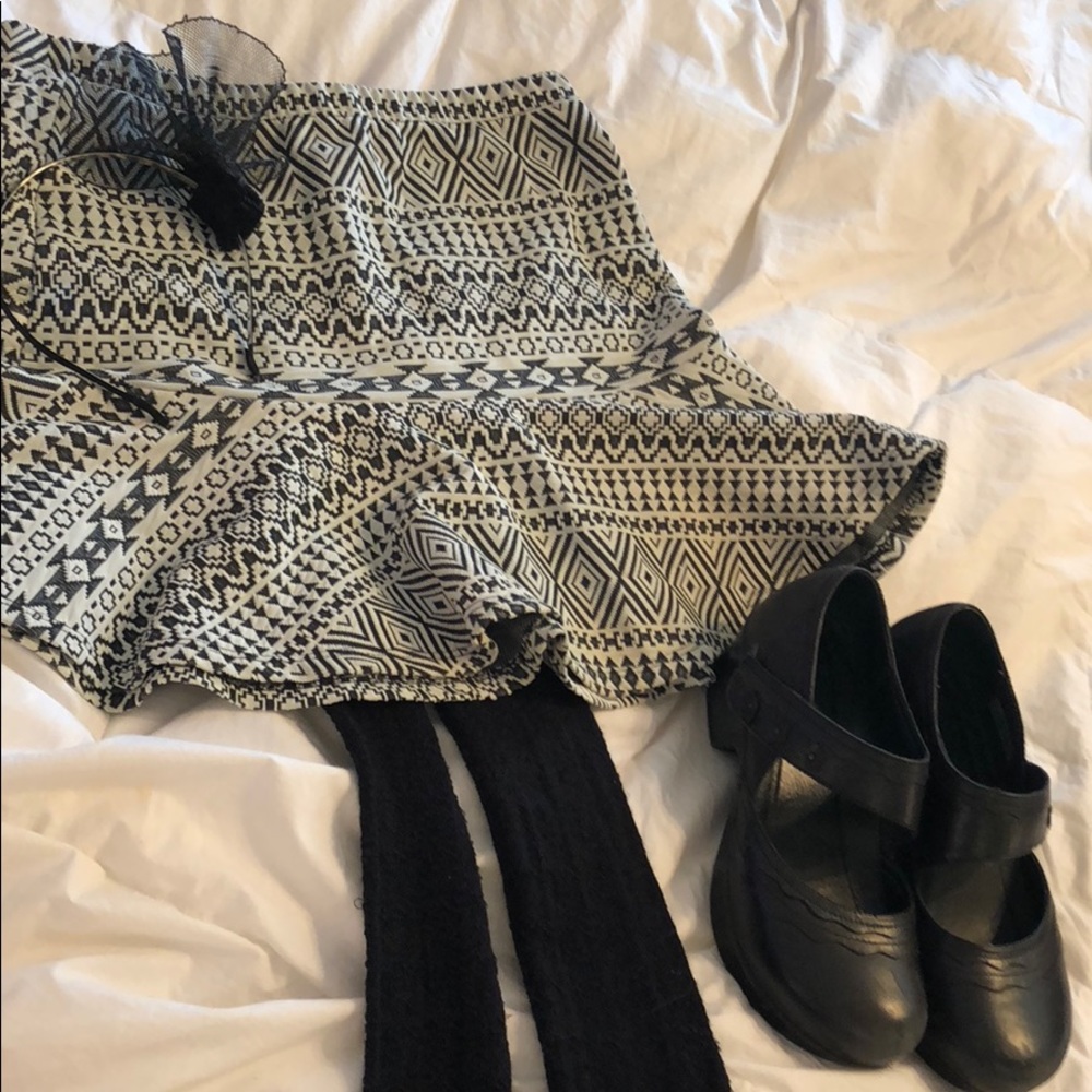 Princess vera wang aztec print mini skirt